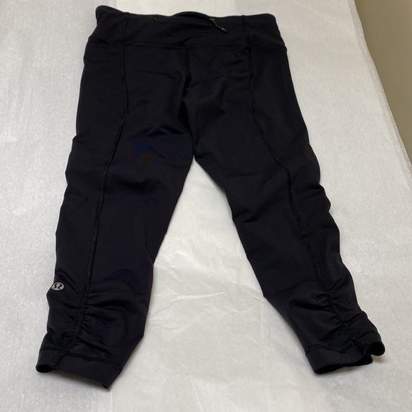 Lululemon Crop Legging➰💕 - Picture 6 of 10